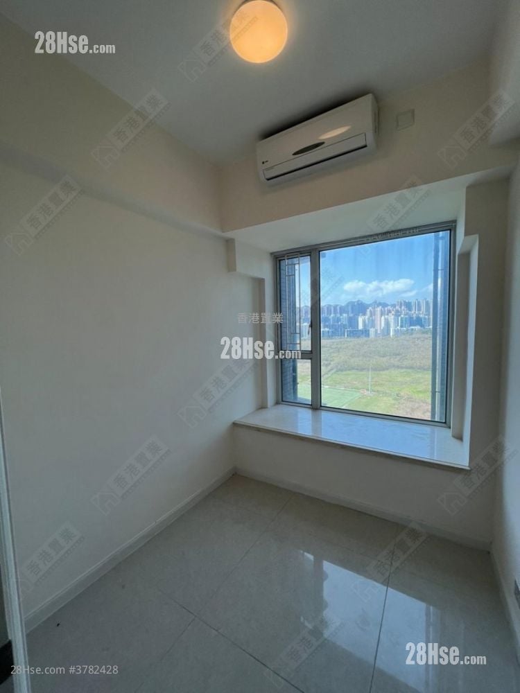 致蓝天 售盘 4 房 1,140 平方尺