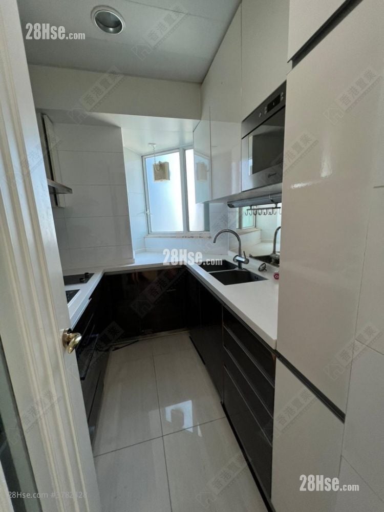 致蓝天 售盘 4 房 1,140 平方尺