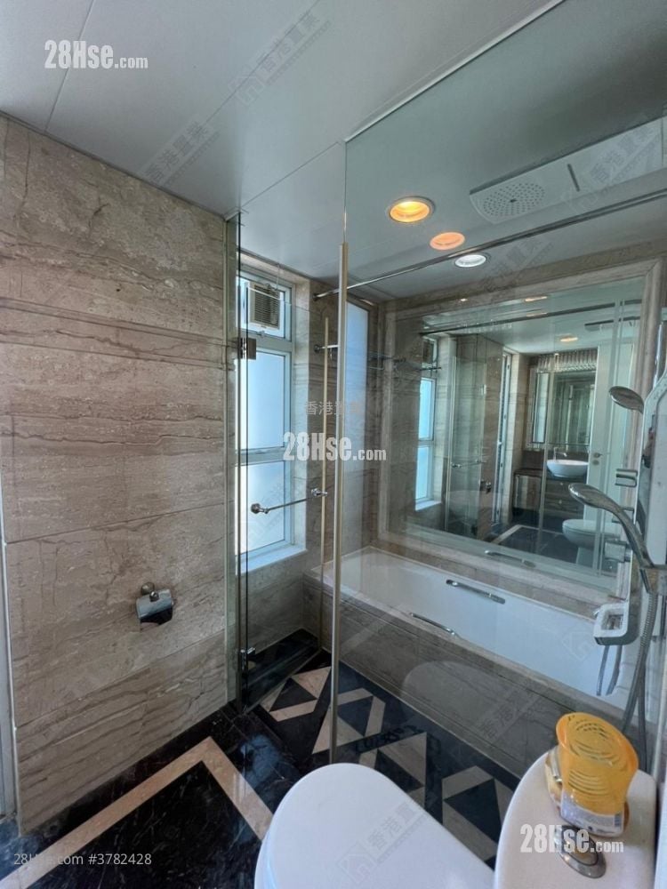 致蓝天 售盘 4 房 1,140 平方尺