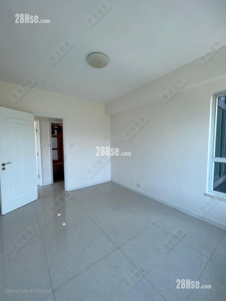 致蓝天 售盘 4 房 1,140 平方尺