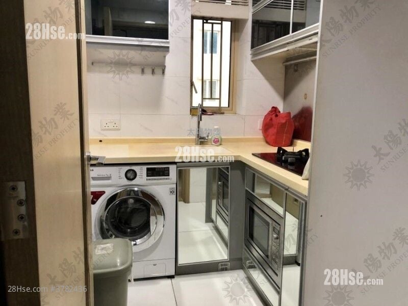 Harbour Place Sell 3 Bedrooms 590 ft²