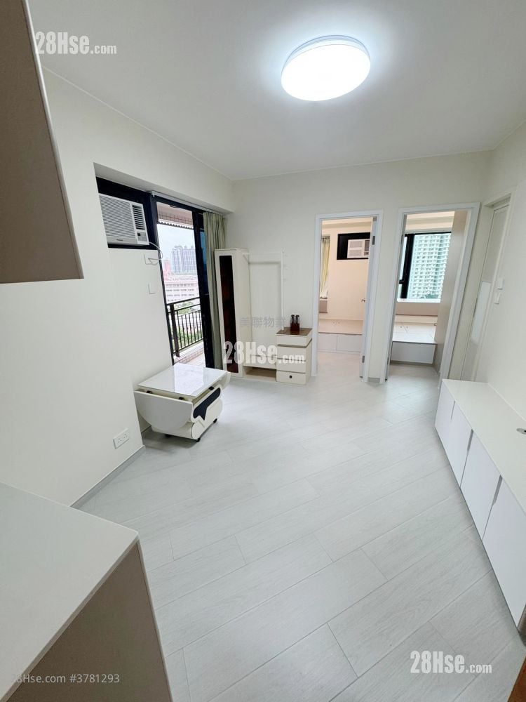 御皇庭 售盘 2 房 , 1 浴室 370 平方尺