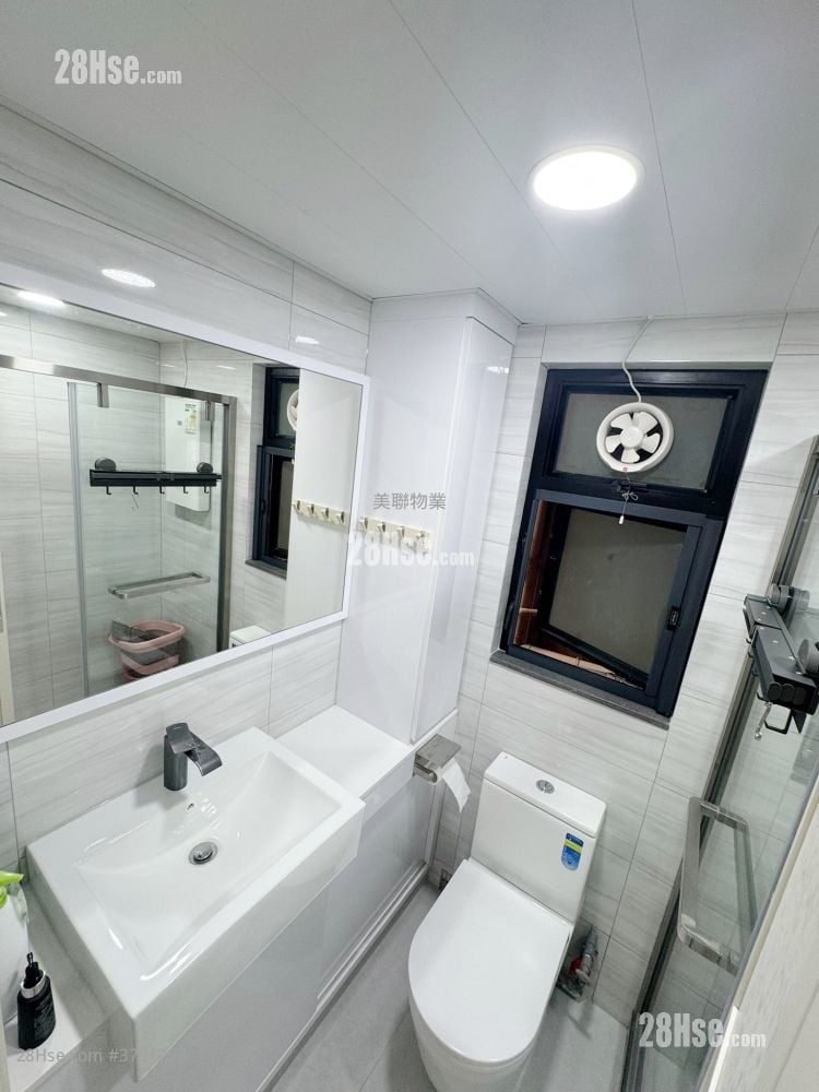 御皇庭 售盘 2 房 , 1 浴室 370 平方尺