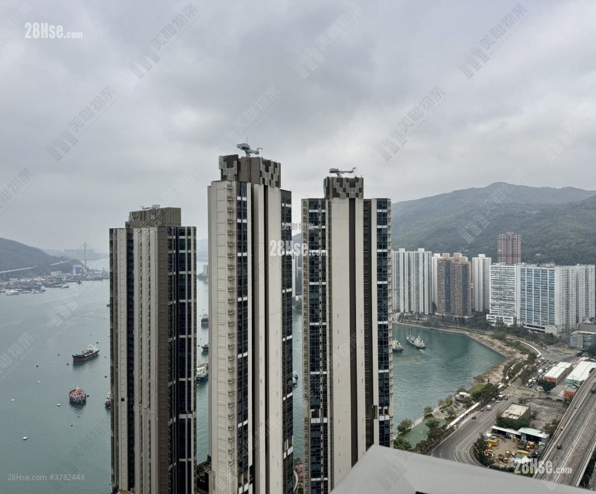 Parc City Sell 3 Bedrooms , 2 Bathrooms 838 ft²