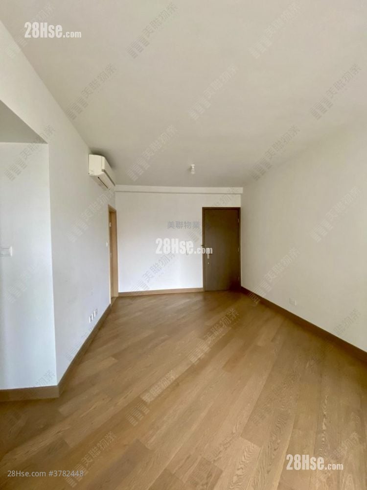 Parc City Sell 3 Bedrooms , 2 Bathrooms 838 ft²