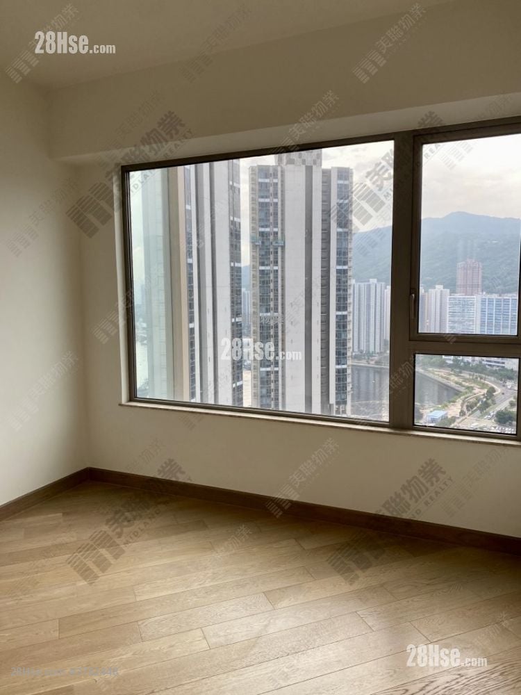 Parc City Sell 3 Bedrooms , 2 Bathrooms 838 ft²