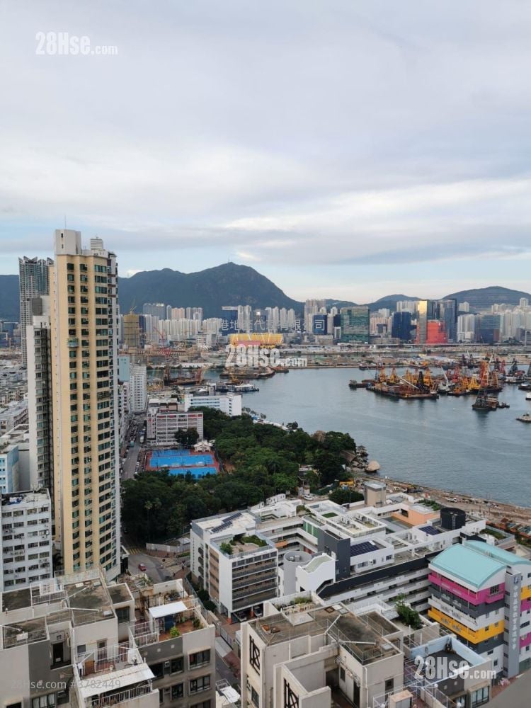 Upper East Sell Studio , 1 Bathroom 194 ft²