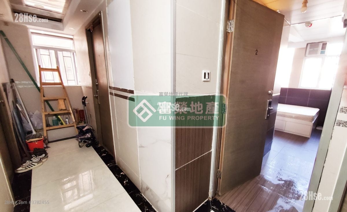 国际大楼 租盘 1 房 , 1 浴室 150 平方尺