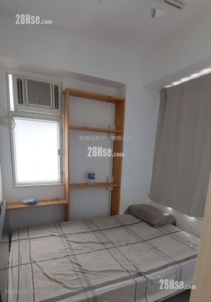 Season Mansion Sell 2 Bedrooms , 1 Bathroom 271 ft²