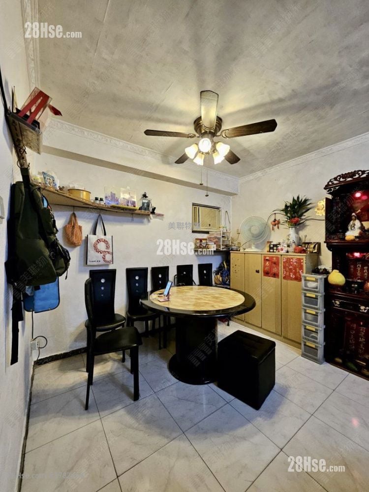 Broadview Garden Sell 3 Bedrooms , 1 Bathroom 687 ft²