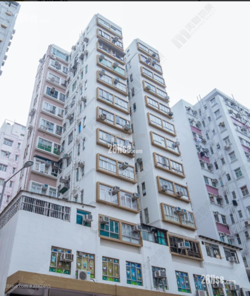 Pau Chung Building Sell 2 Bedrooms , 1 Bathroom 330 ft²
