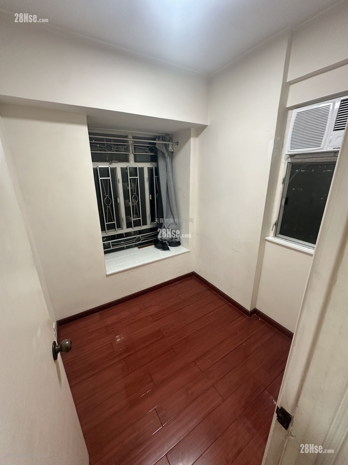 Fortuna Building Sell 2 Bedrooms , 1 Bathroom 258 ft²