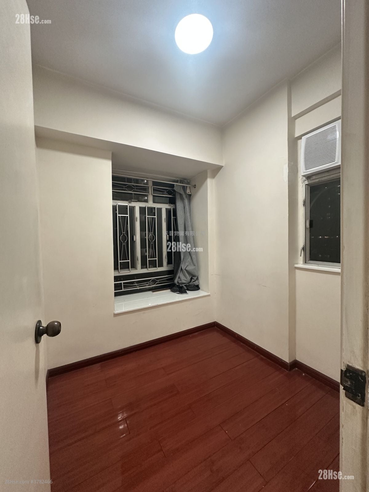 Fortuna Building Sell 2 Bedrooms , 1 Bathroom 258 ft²