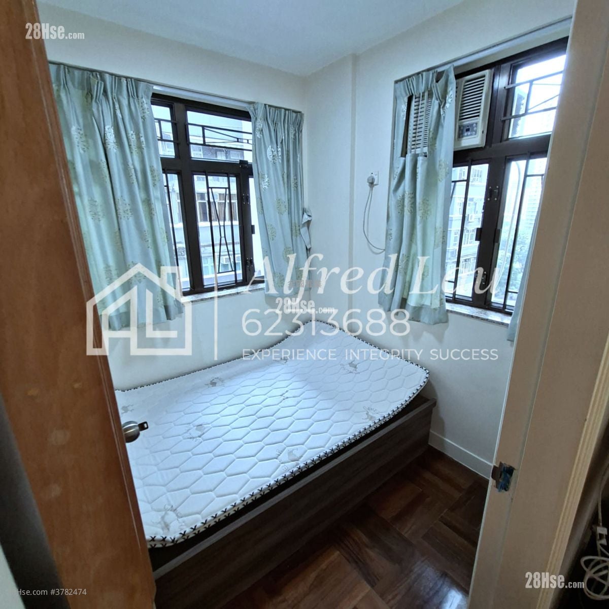 Wai Ching Court Rental 2 Bedrooms , 1 Bathroom 306 ft²