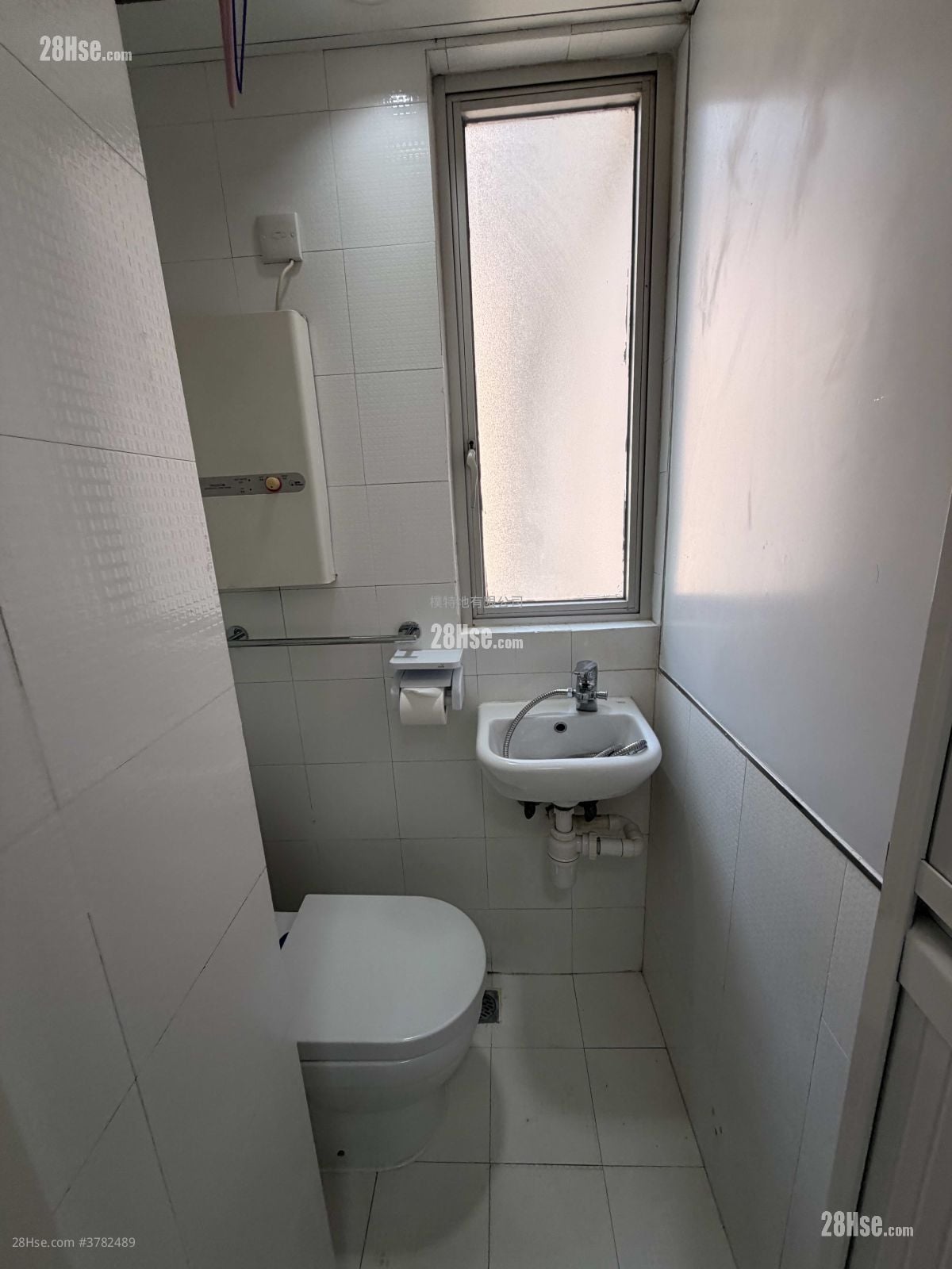 君临天下 租盘 3 房 , 2 浴室 1,076 平方尺