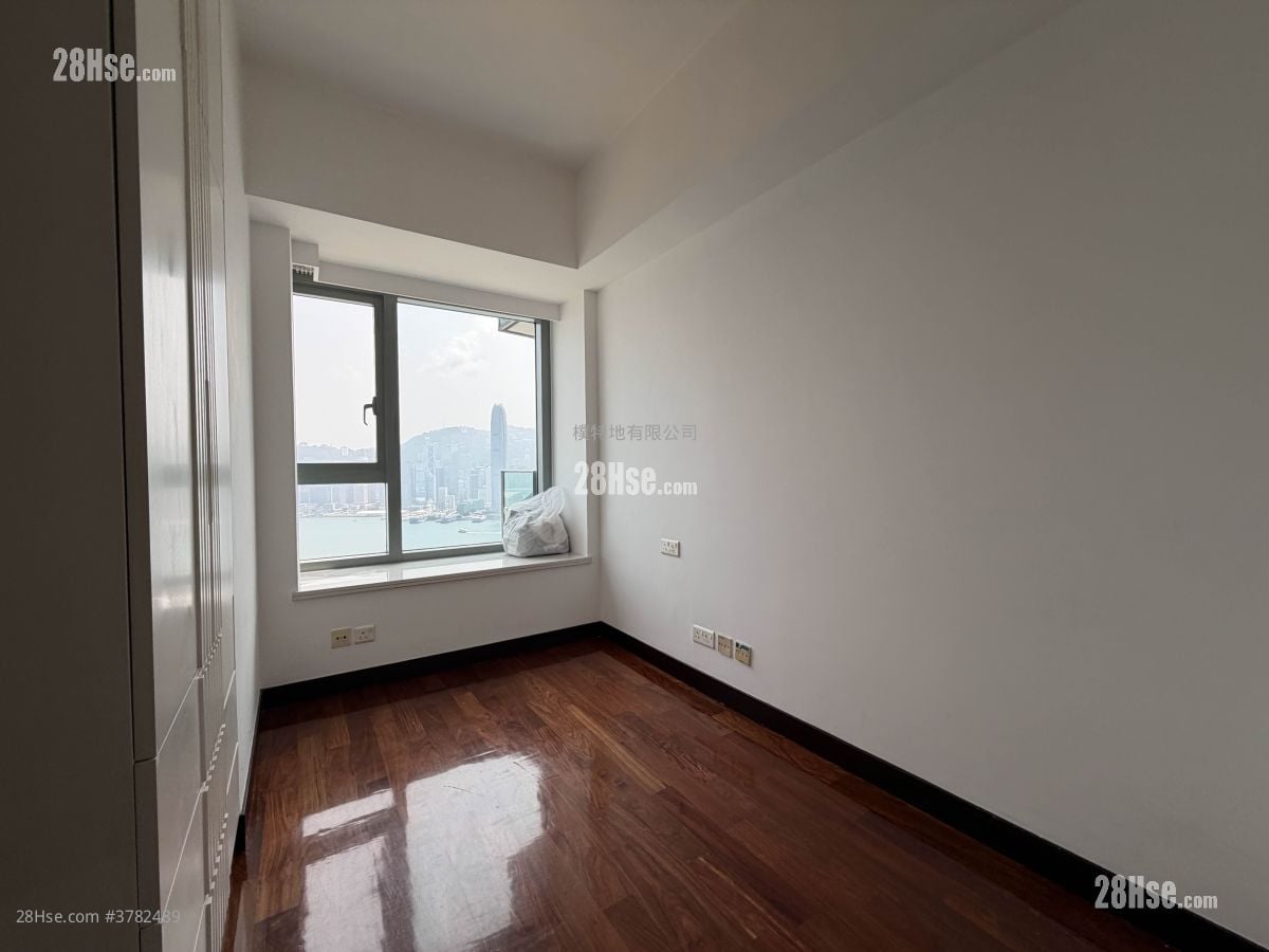 君临天下 租盘 3 房 , 2 浴室 1,076 平方尺