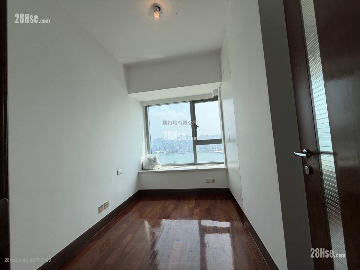 君临天下 租盘 3 房 , 2 浴室 1,076 平方尺