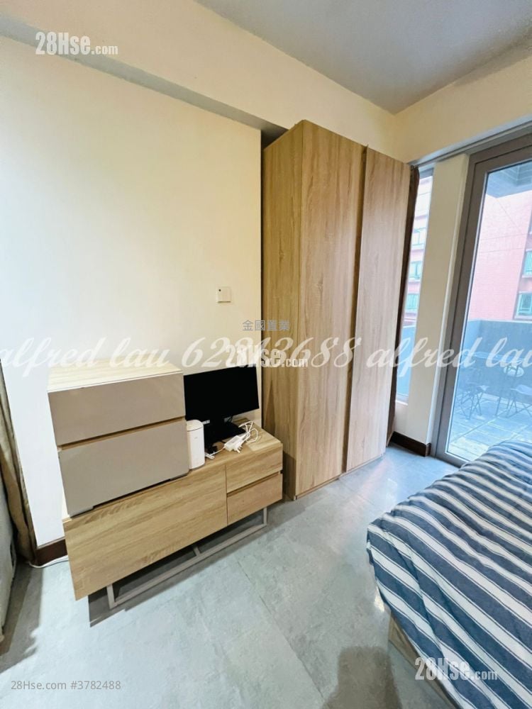 Ava62 Rental Studio , 1 Bathroom 179 ft²