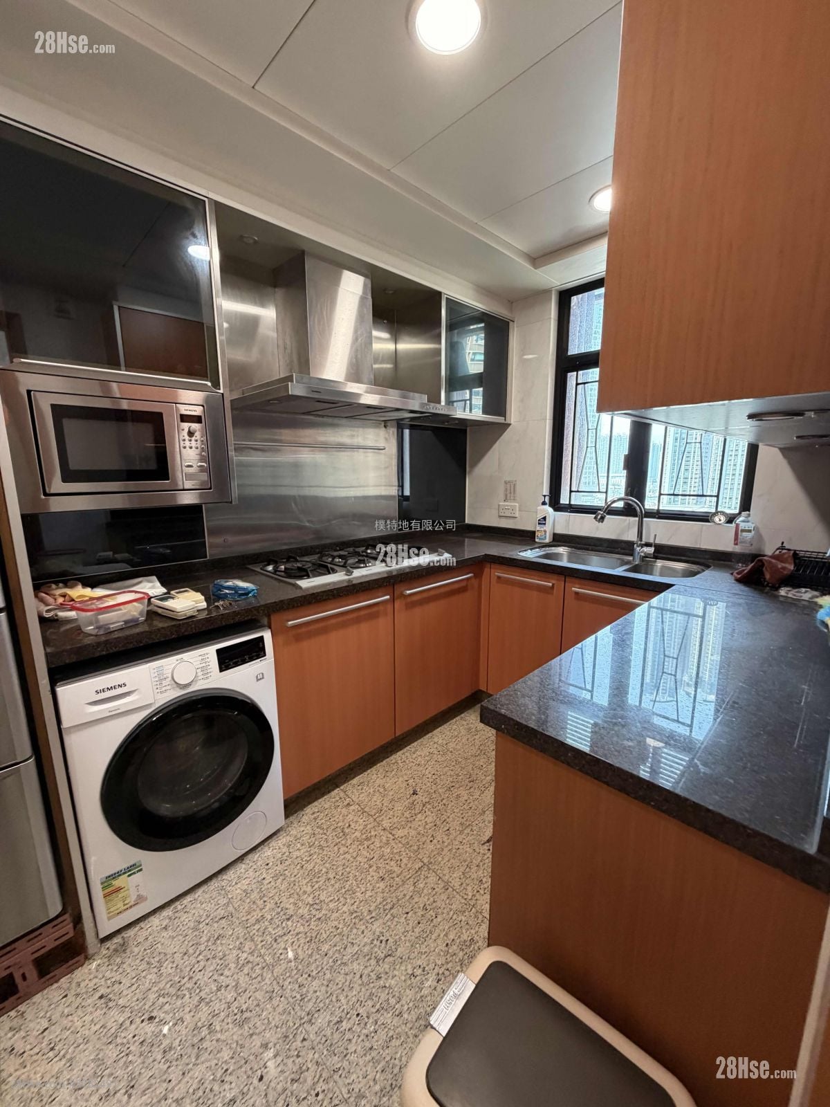 The Arch Rental 3 Bedrooms , 2 Bathrooms 786 ft²