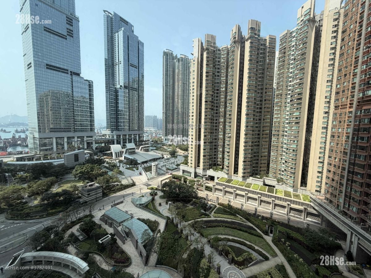 The Arch Rental 3 Bedrooms , 2 Bathrooms 786 ft²