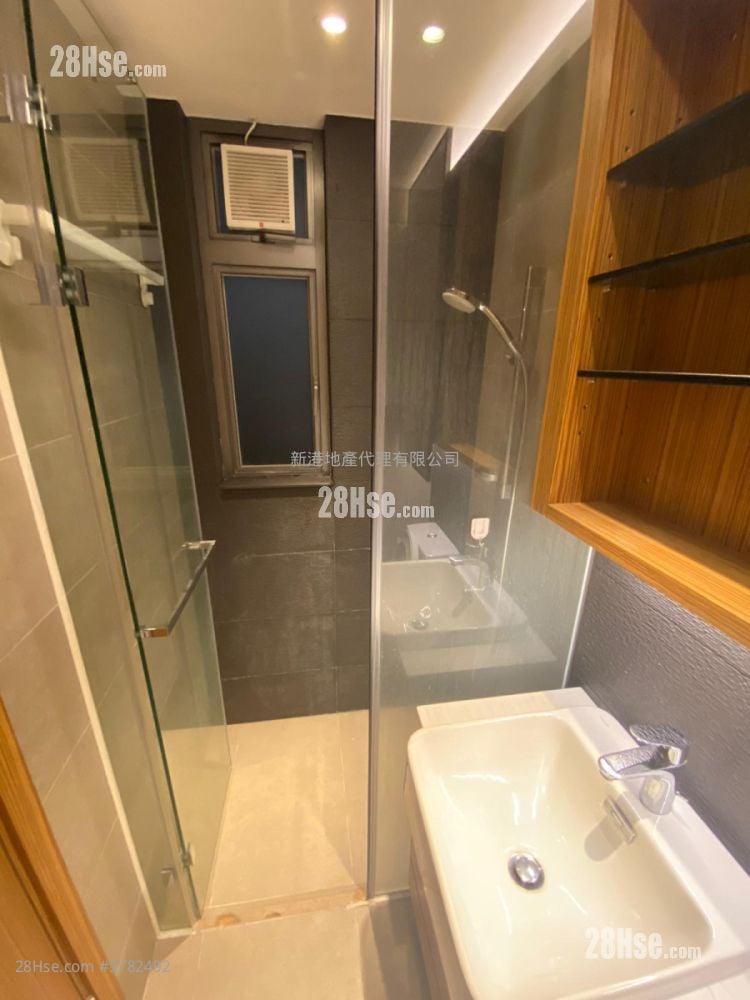 The Zutten Rental Studio , 1 Bathroom 191 ft²