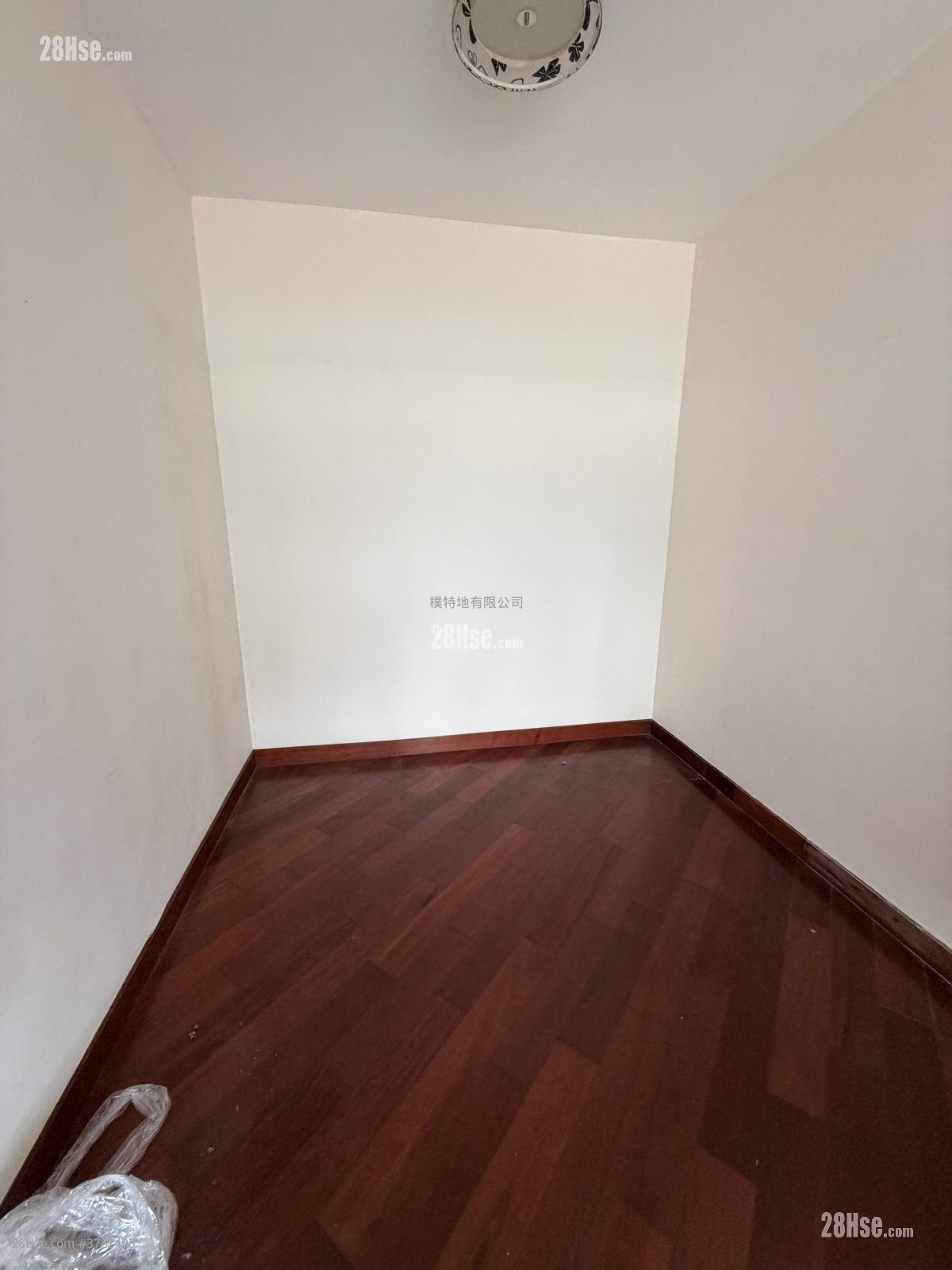 The Arch Rental 3 Bedrooms , 3 Bathrooms 840 ft²