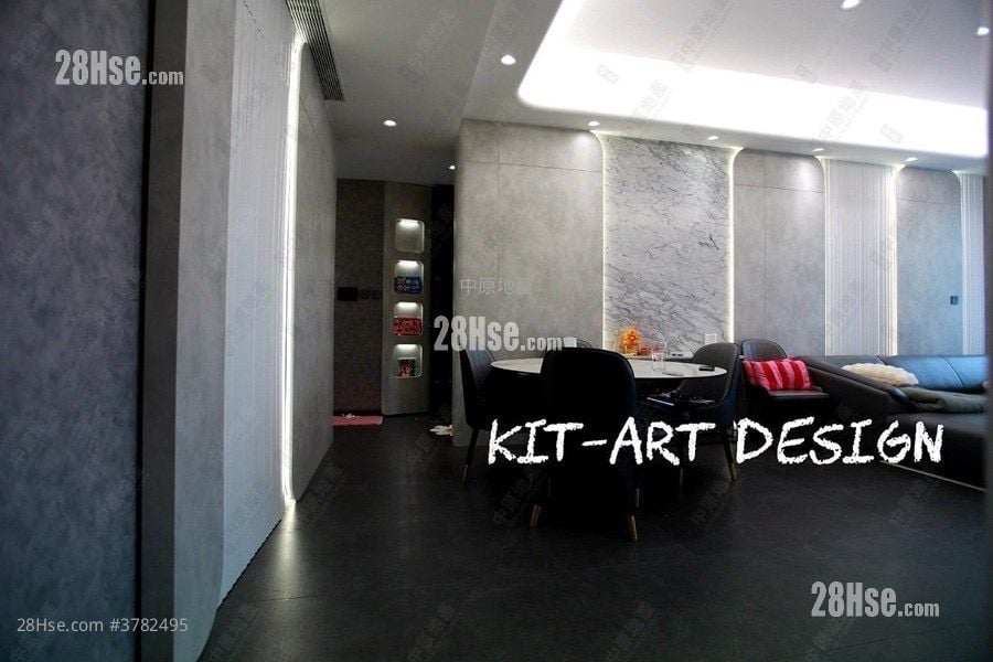 Grand Homm Sell 1,403 ft²