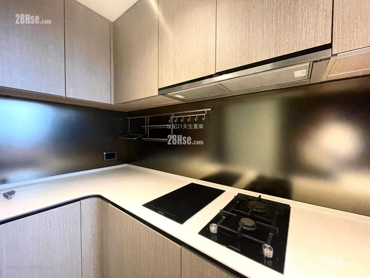 Le Pont Sell 3 Bedrooms , 2 Bathrooms 738 ft²