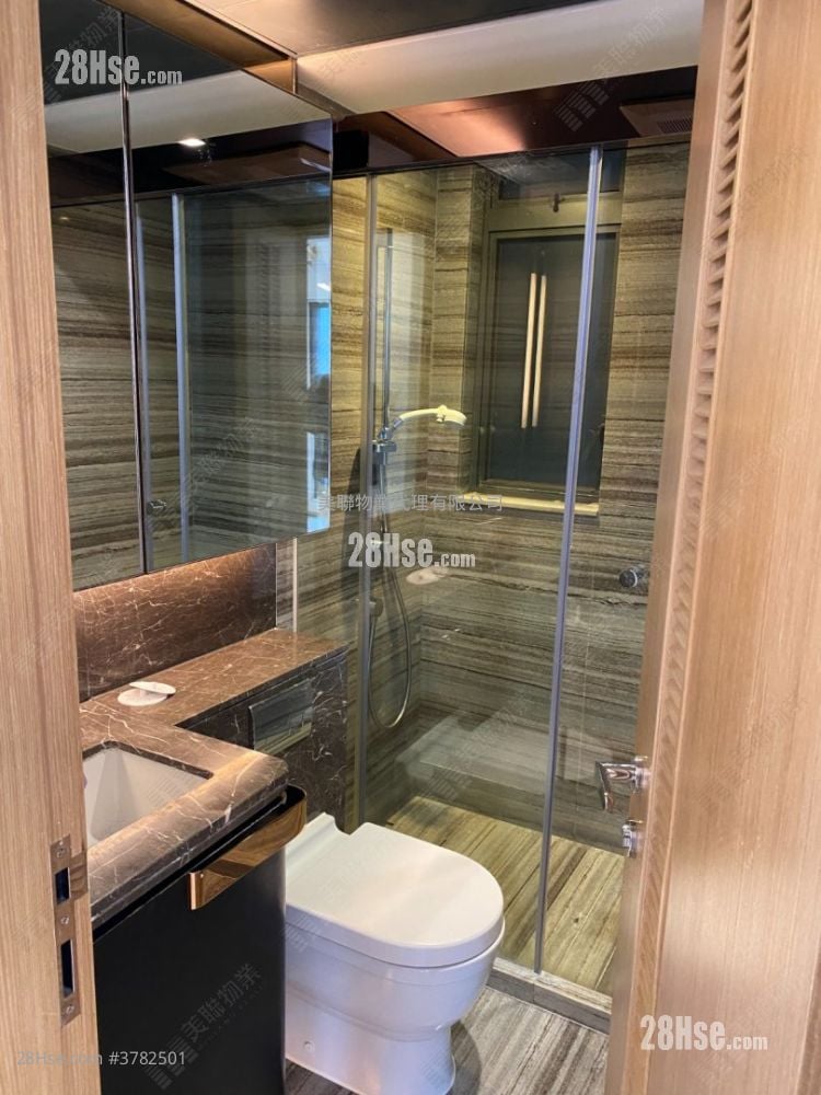 天晋 租盘 3 房 , 3 浴室 856 平方尺