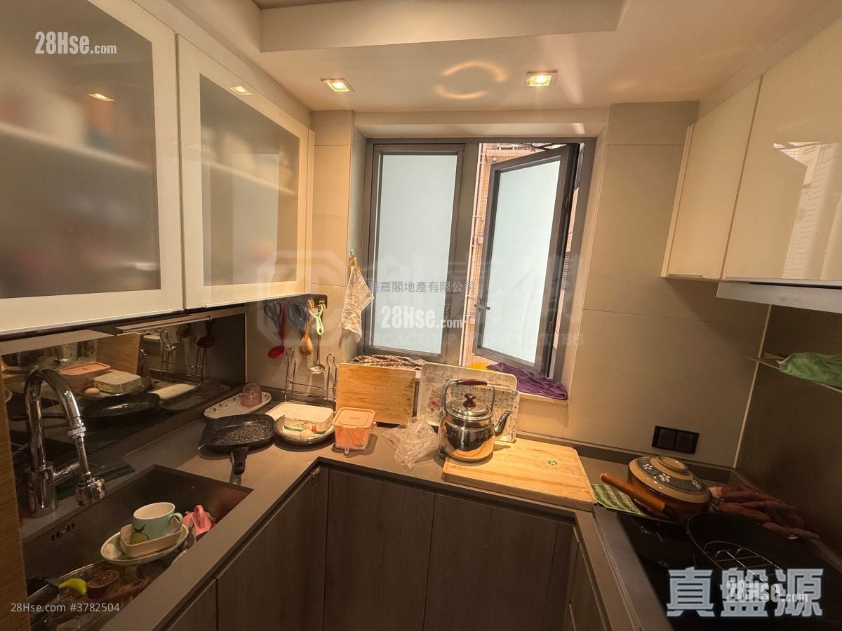 峻峦 售盘 2 房 526 平方尺