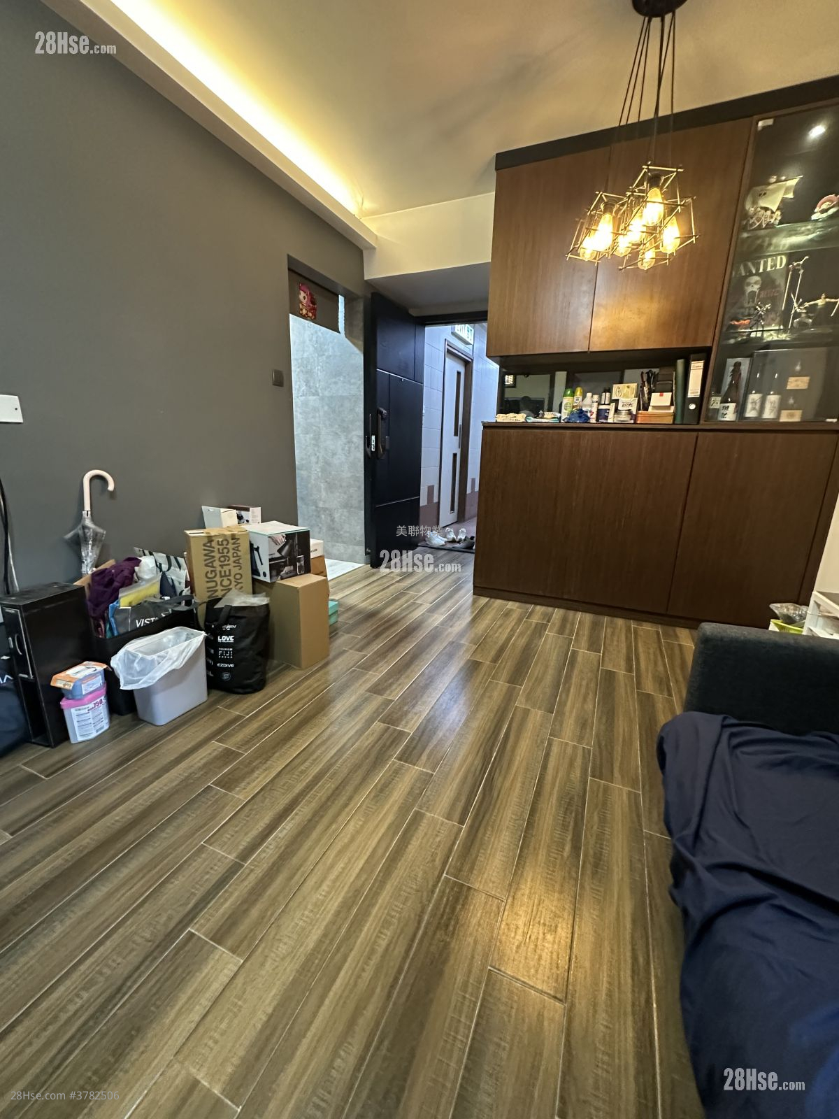 Tai Hing Gardens Sell 2 Bedrooms , 1 Bathroom 419 ft²