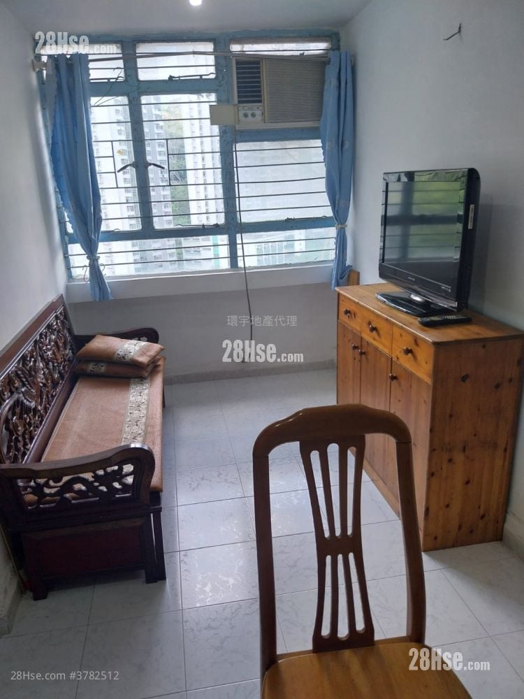 Leung King Estate Rental 2 Bedrooms , 1 Bathroom 349 ft²