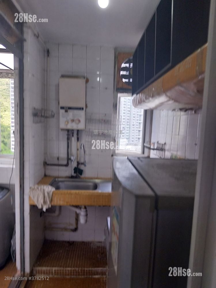 Leung King Estate Rental 2 Bedrooms , 1 Bathroom 349 ft²