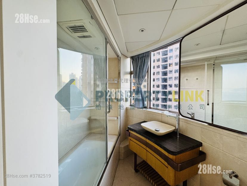 加多近山 售盘 3 房 , 2 浴室 889 平方尺