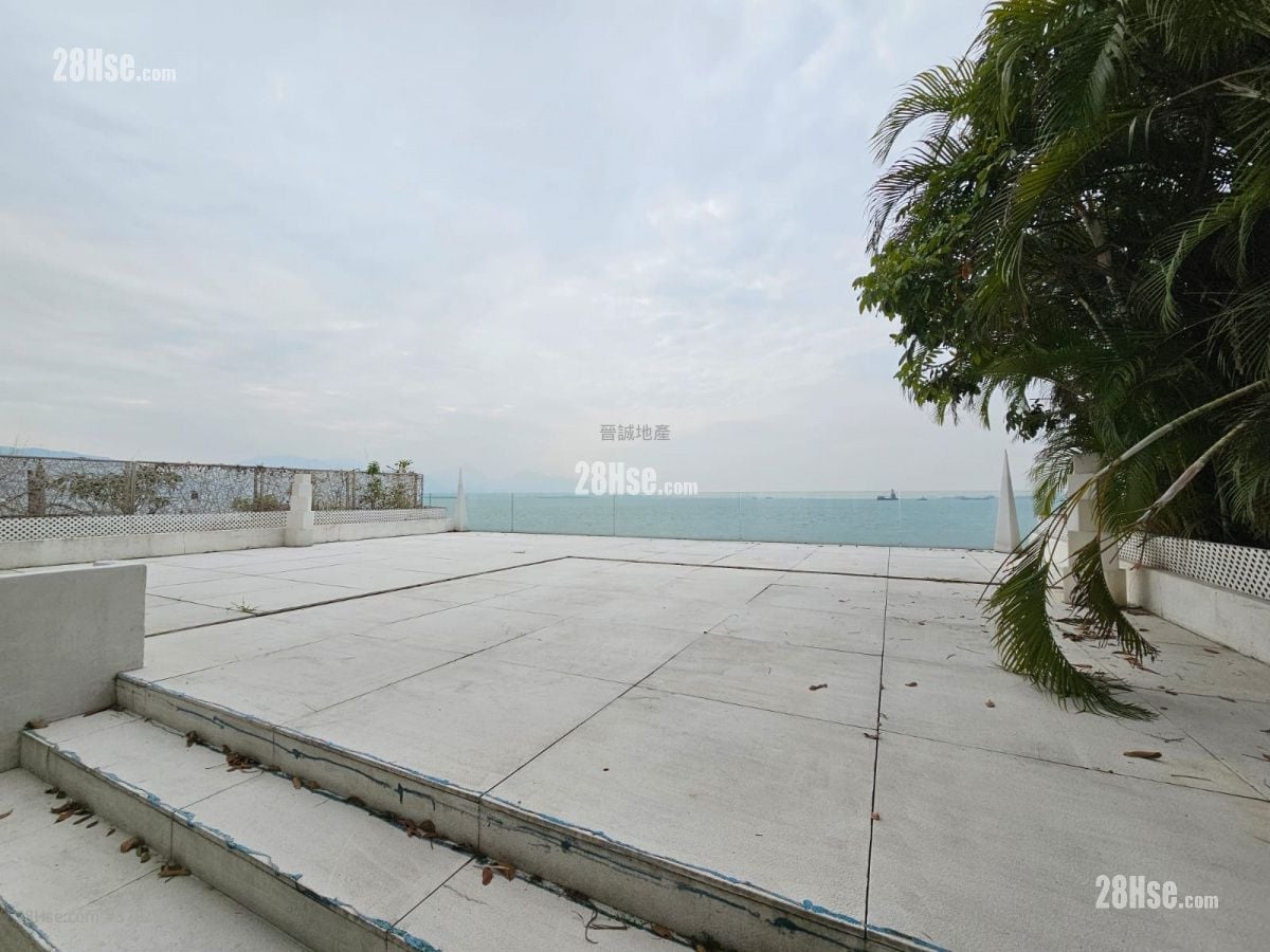 Aqua Blue Sell 5+ Bedrooms , 5+ Bathrooms 2,130 ft²