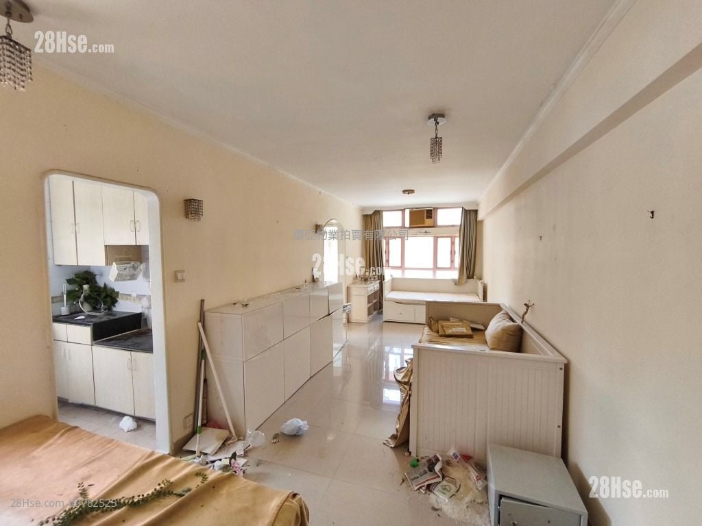 Hong Kong Gold Coast Sell 2 Bedrooms , 1 Bathroom 476 ft²