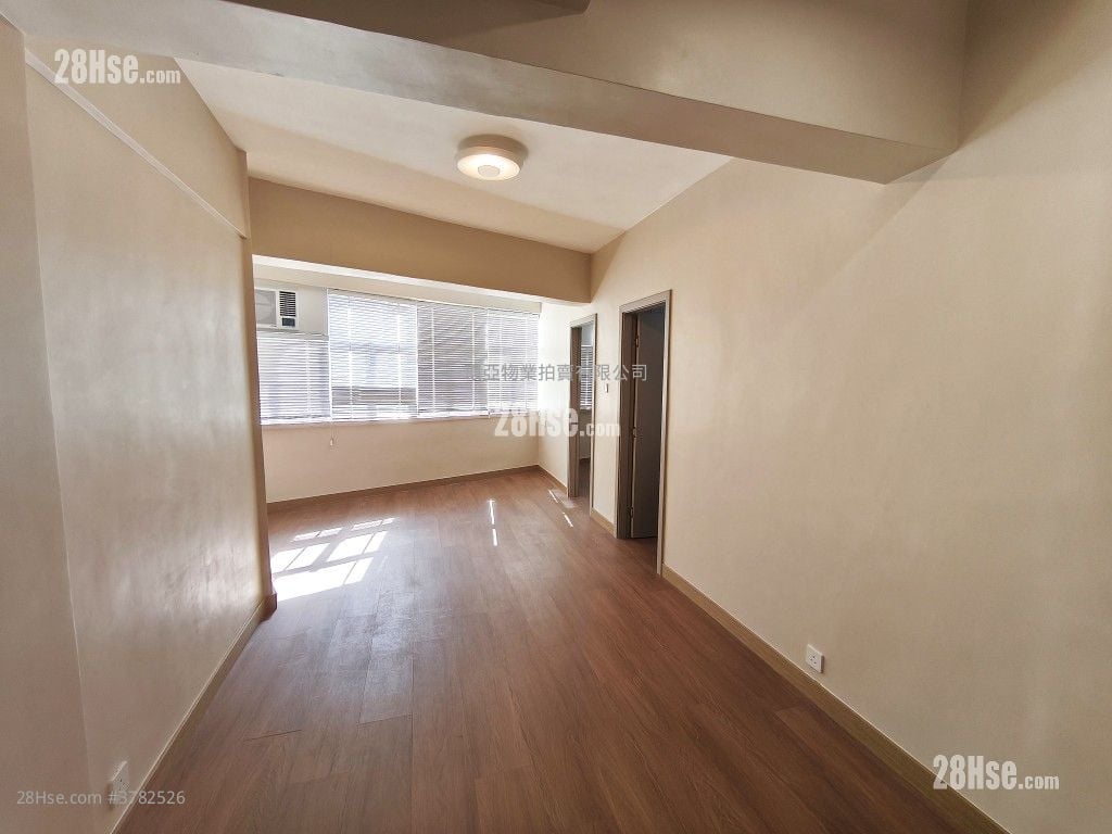 Kiu Fung Mansion Sell 2 Bedrooms , 1 Bathroom 560 ft²