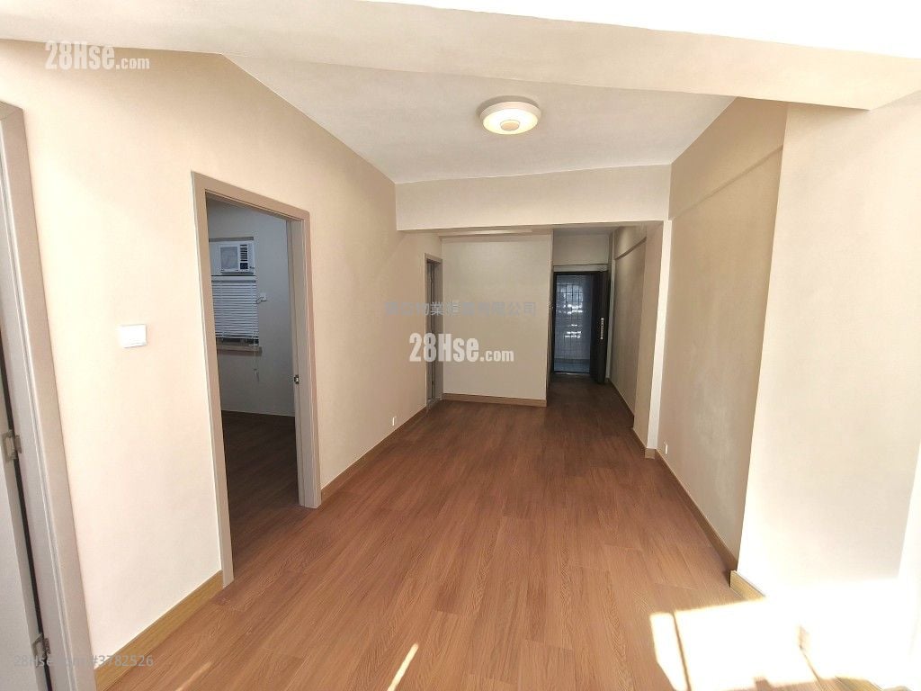 Kiu Fung Mansion Sell 2 Bedrooms , 1 Bathroom 560 ft²
