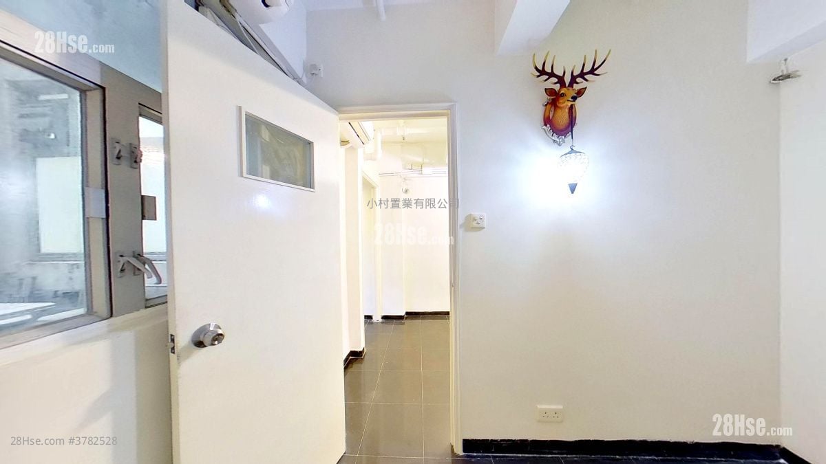 睡房 2: 兰桂坊7号 租盘 2 房 , 2 浴室 435 平方尺