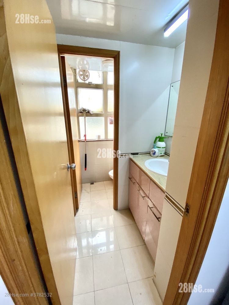 Wing Hang Industrial Building Rental 4 Bedrooms , 1 Toilet 160 ft²