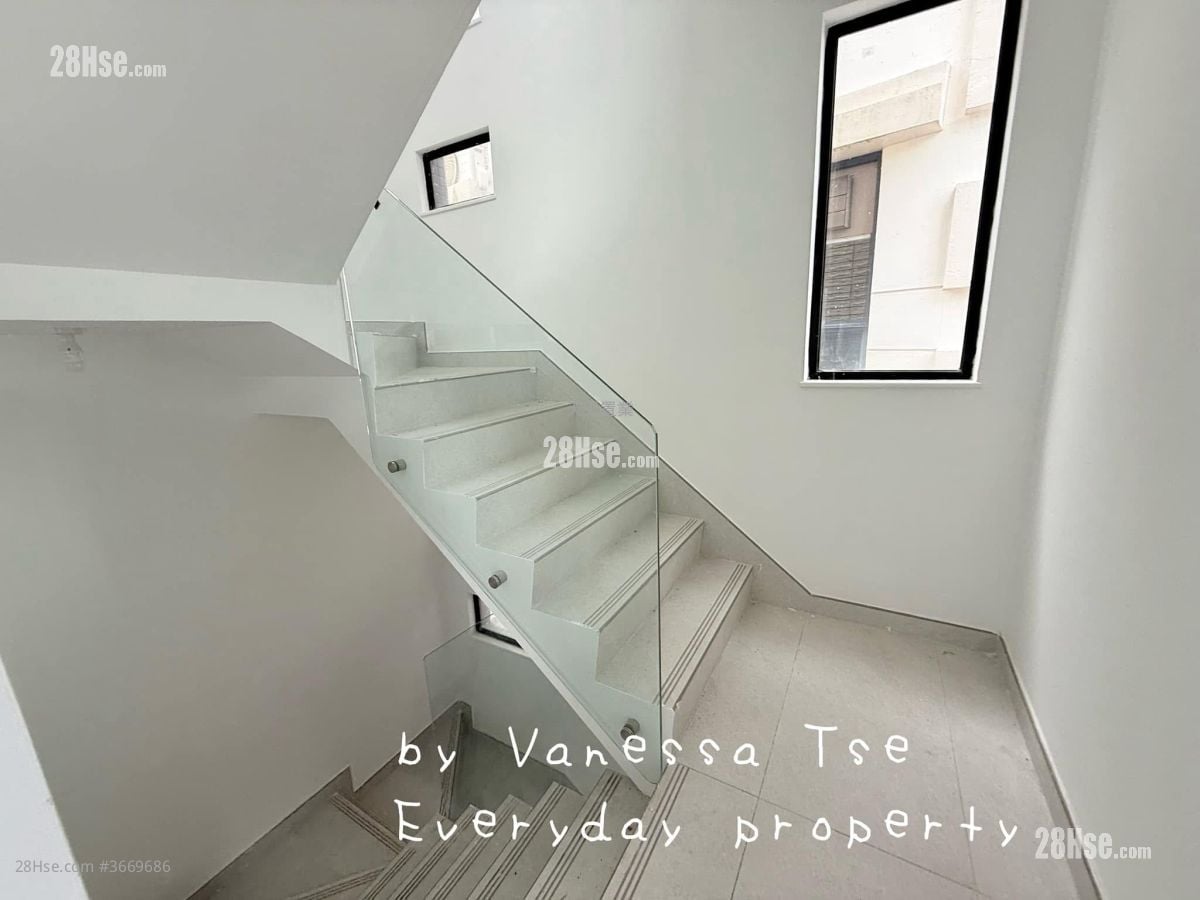 村屋 售盘 3 房 , 1 浴室 700 平方尺