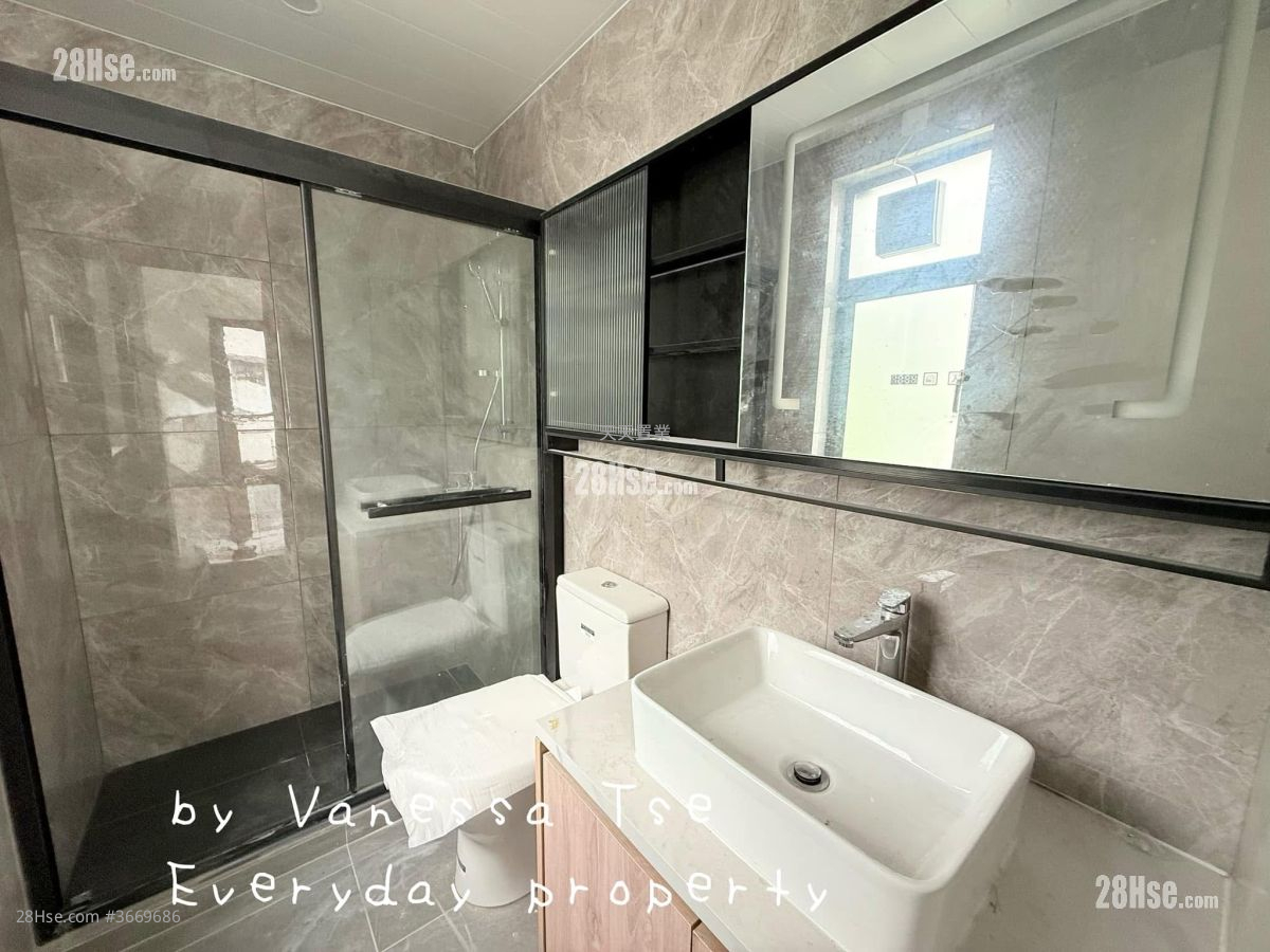 村屋 售盘 3 房 , 1 浴室 700 平方尺