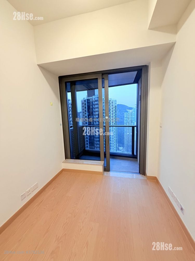 Seasons Place Rental 1 Bedroom , 1 Bathroom 338 ft²