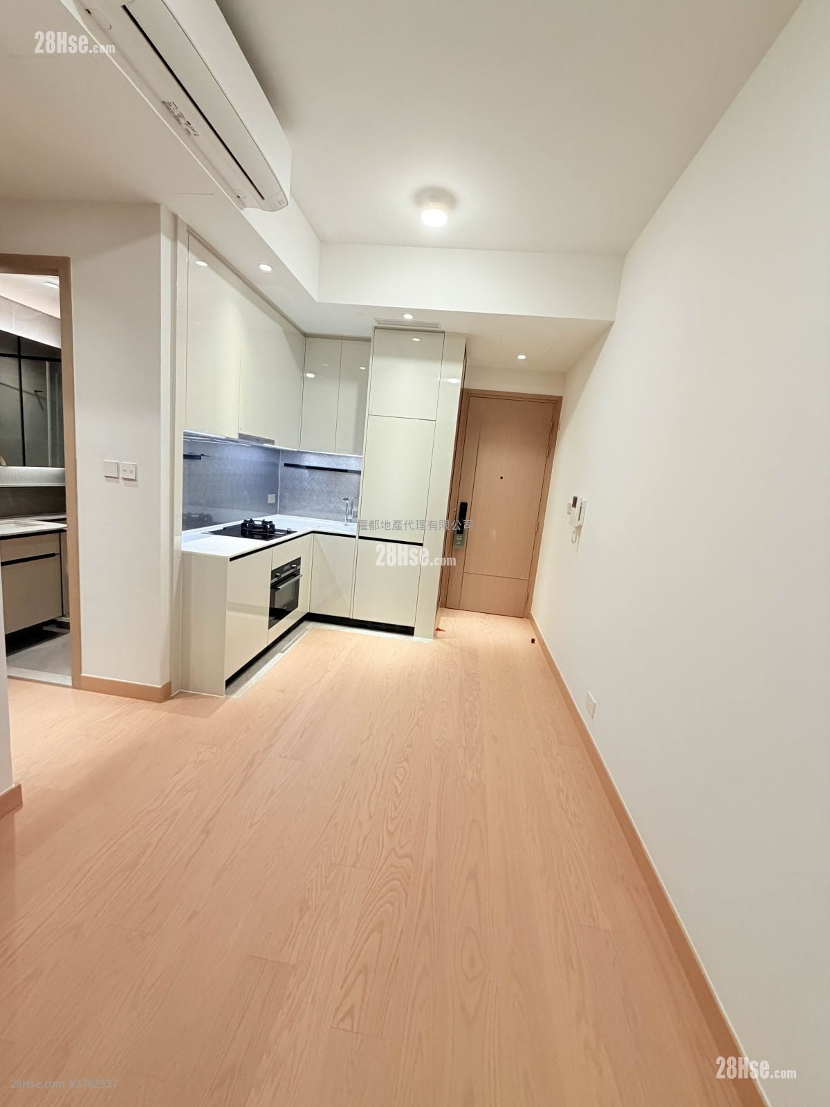 Park Seasons Rental 2 Bedrooms , 1 Bathroom 437 ft²