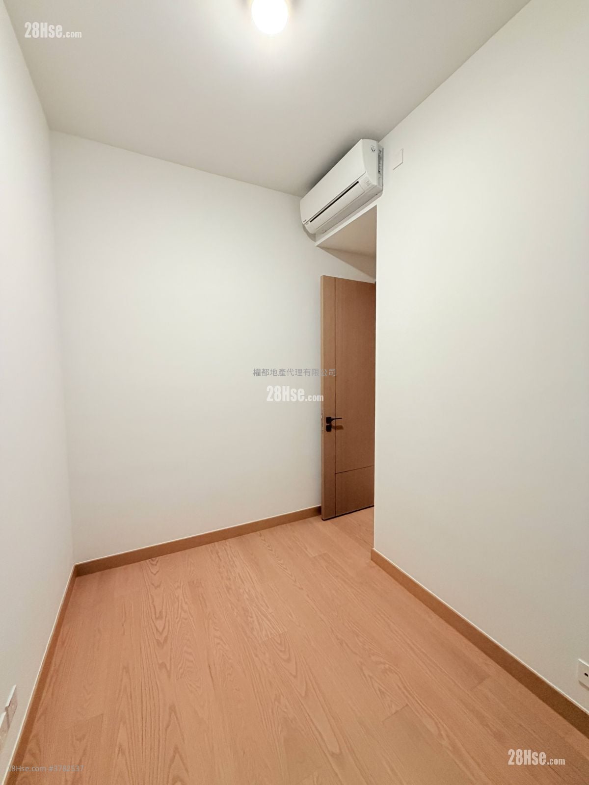 Park Seasons Rental 2 Bedrooms , 1 Bathroom 437 ft²