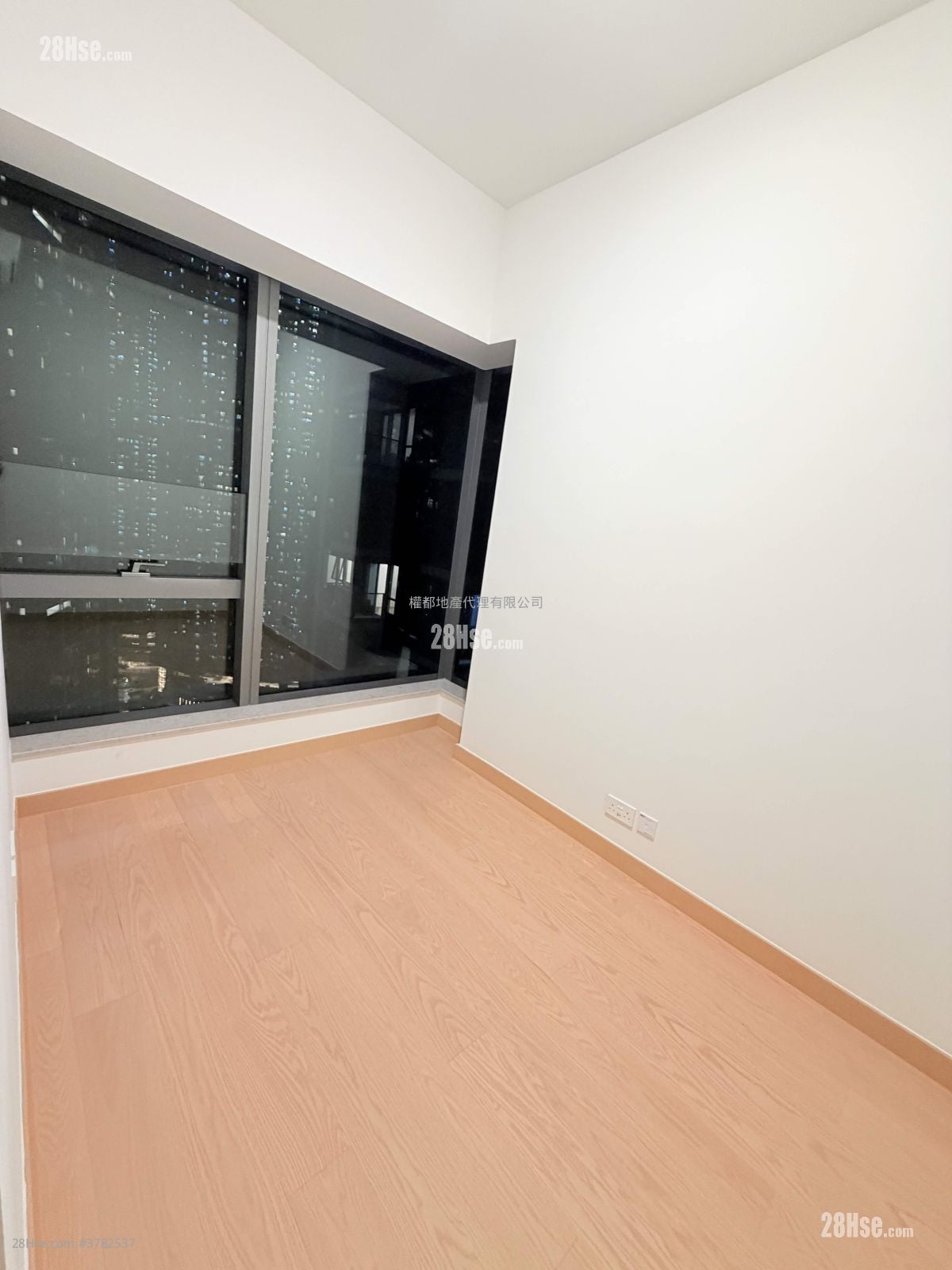 Park Seasons Rental 2 Bedrooms , 1 Bathroom 437 ft²