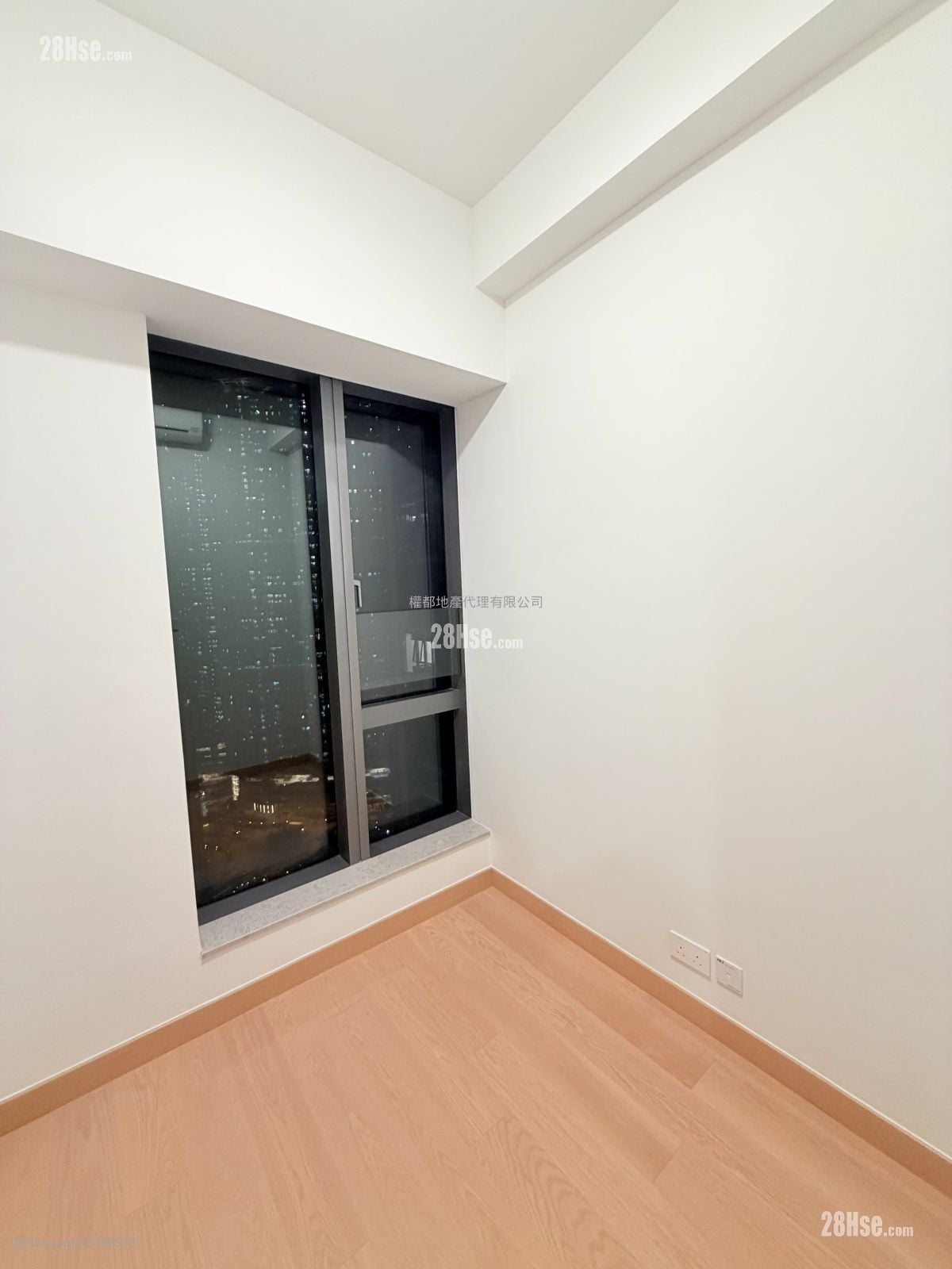 Park Seasons Rental 2 Bedrooms , 1 Bathroom 437 ft²