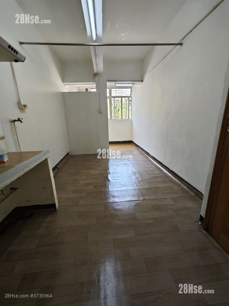 唐樓 租盤 1 房 , 1 浴室 190 平方呎