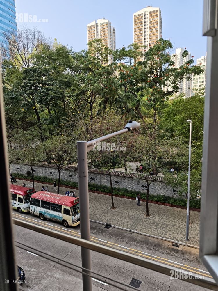 唐樓 租盤 1 房 , 1 浴室 190 平方呎