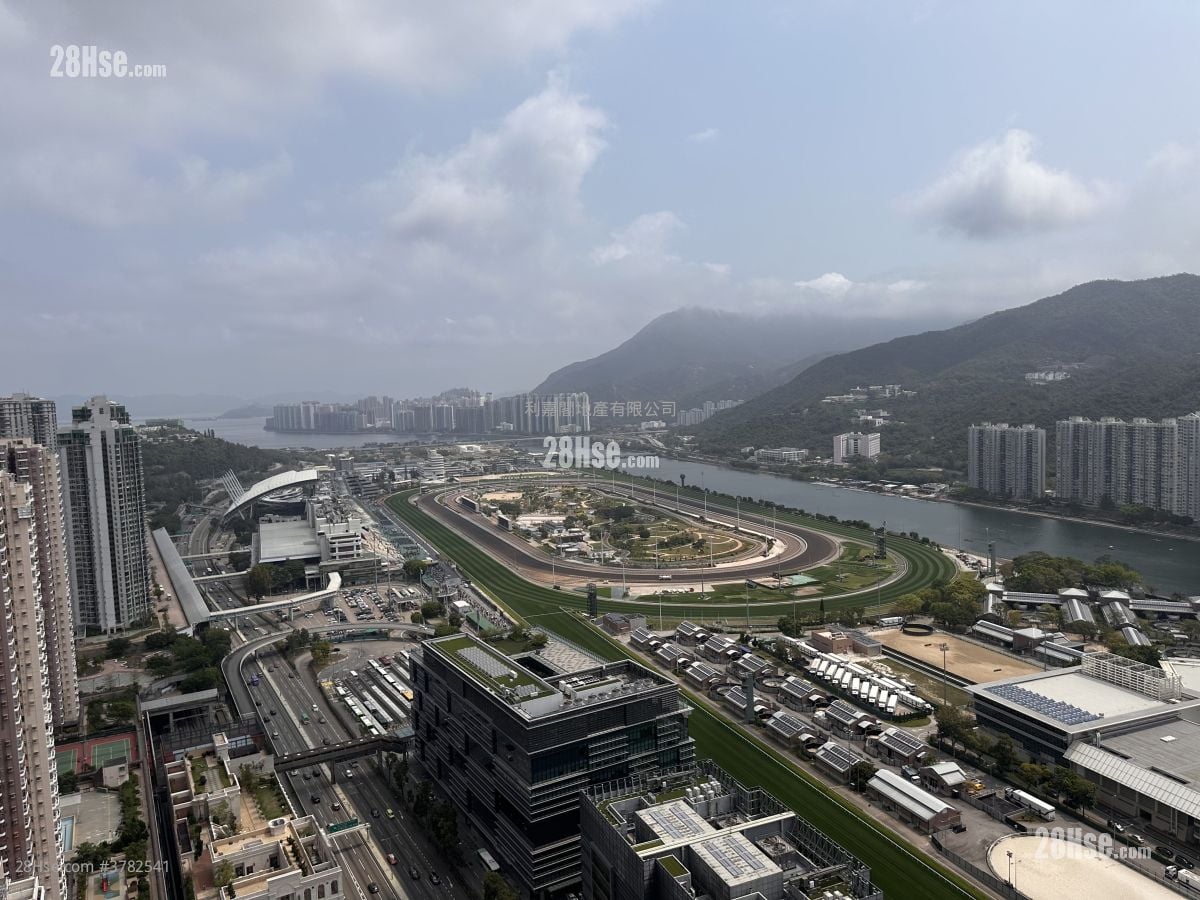 The Palazzo Rental 4 Bedrooms , 3 Bathrooms 1,847 ft²